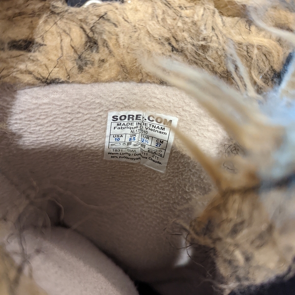 Sorel black lace up boots, size 10 - Picture 6 of 6